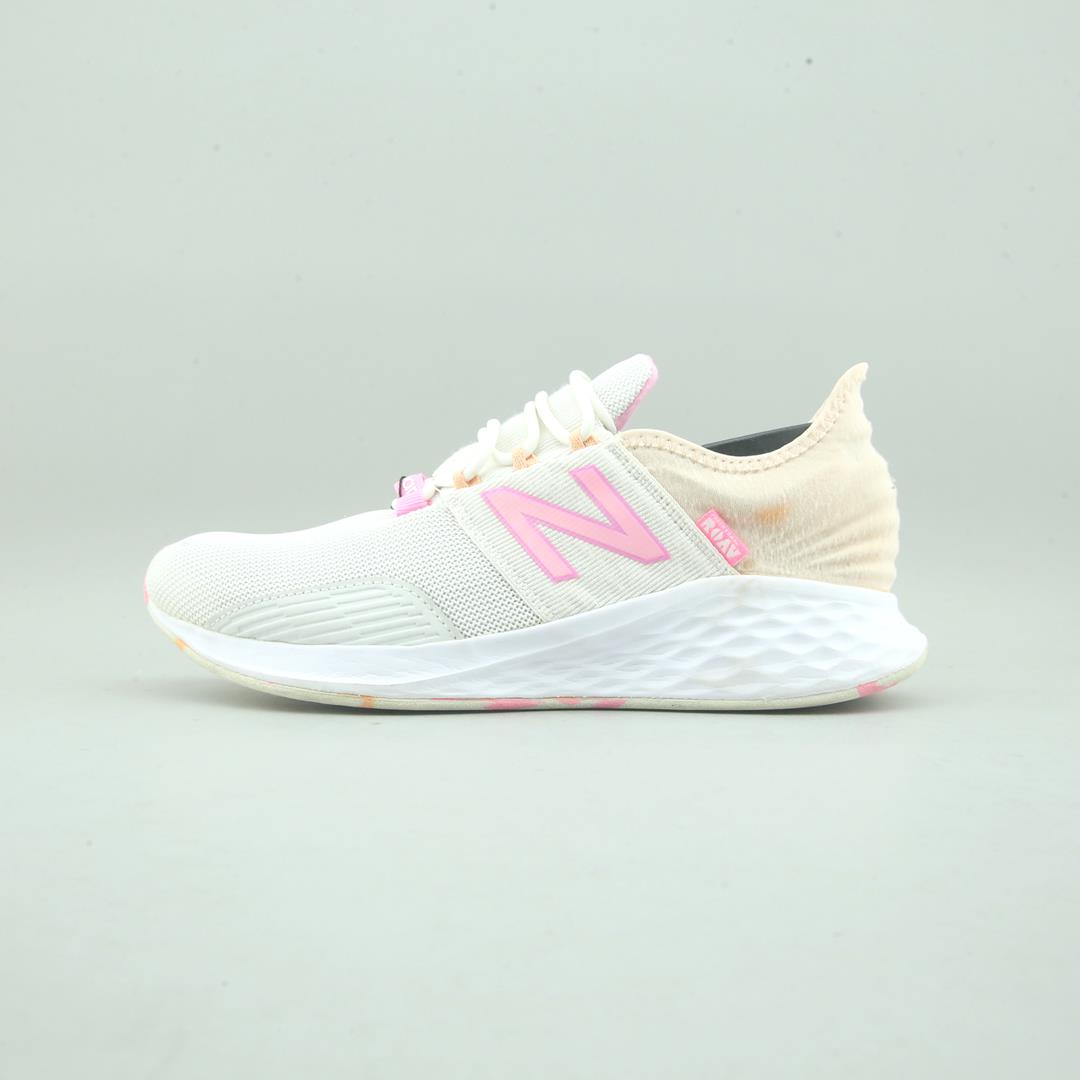 New Balance Fresh Foam Roav