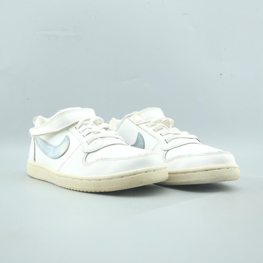 Nike Court Borough Low