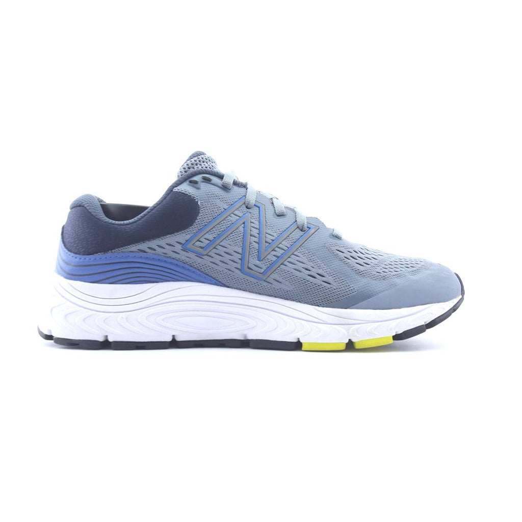 New Balance 840V4