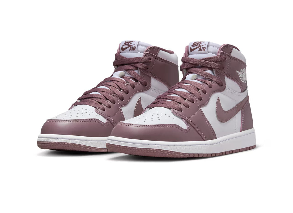 Men's Air Jordan 1 Retro High OG White/Sky J Mauve-White (DZ5485 105)