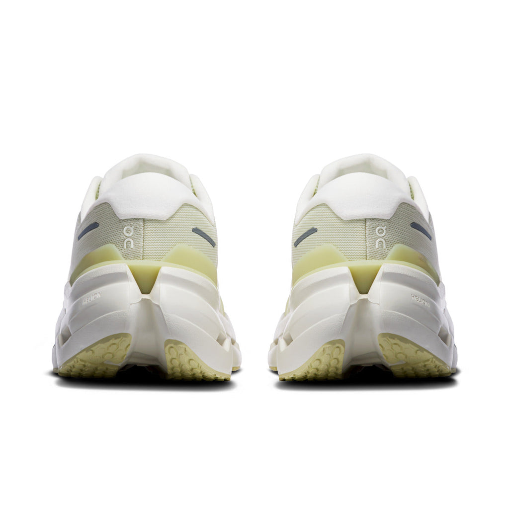 On Running Cloudrunner 3 Seedling Ivory (W)