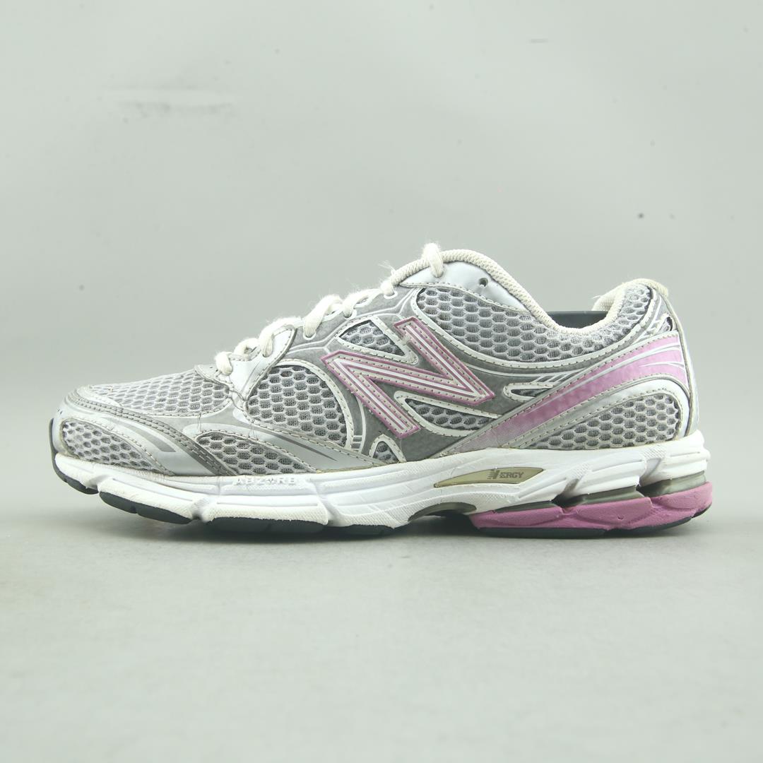 New Balance 770