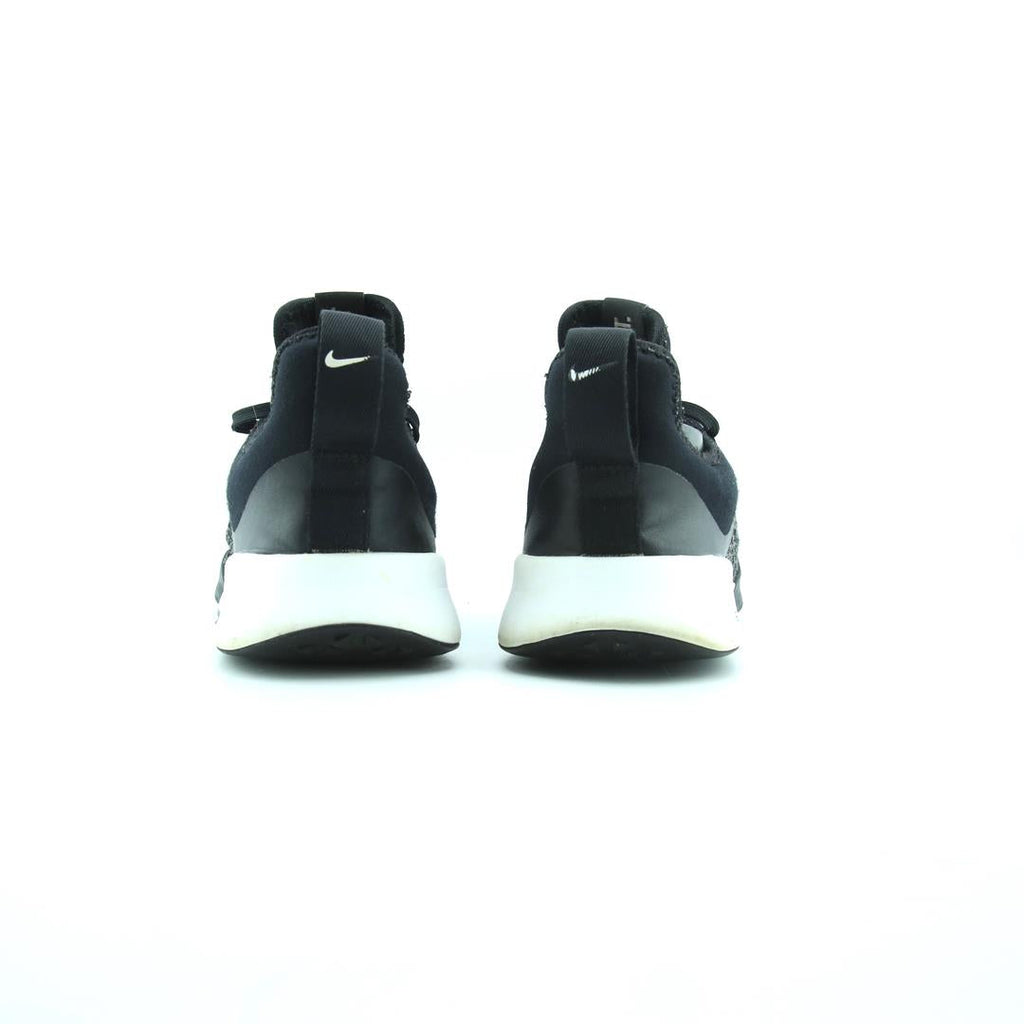 Nike Foundation Elite