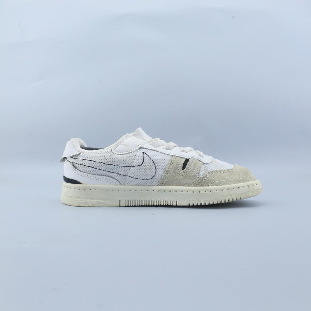 Nike Squash Type