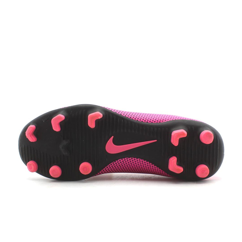 Nike .