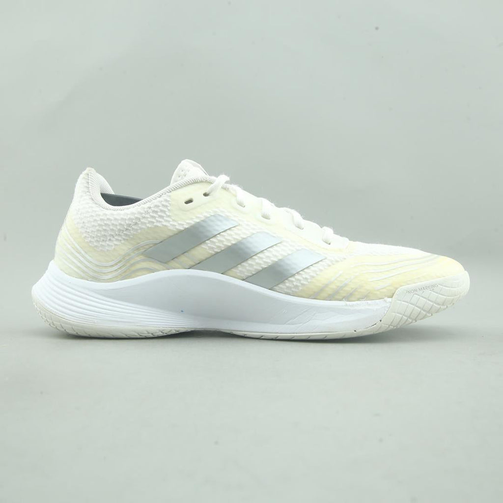 Adidas Novaflight