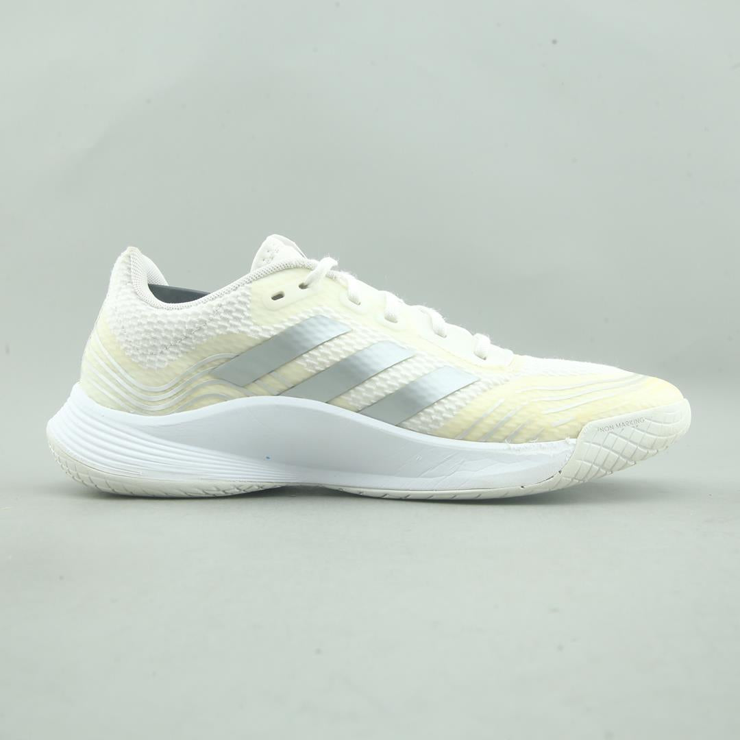 Adidas Novaflight