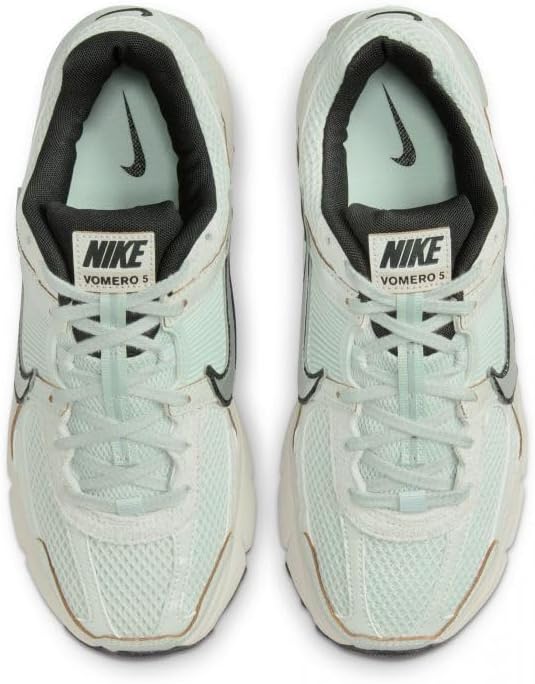 Women's Nike Zoom Vomero 5 Light Silver/Chrome-Light Bone (FN6742 001)