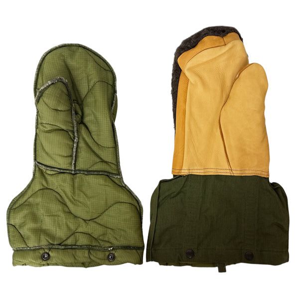 GENUINE US NEW ARCTIC MITTENS WITH LINER