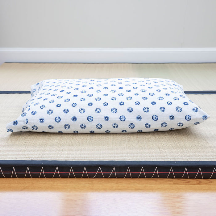 J-Life Dandelion White Pillowcase