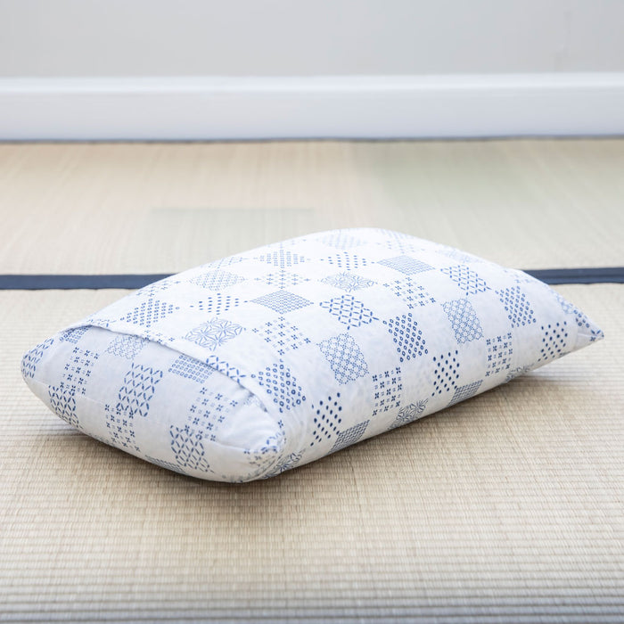 J-Life Igo White Buckwheat Hull Pillow