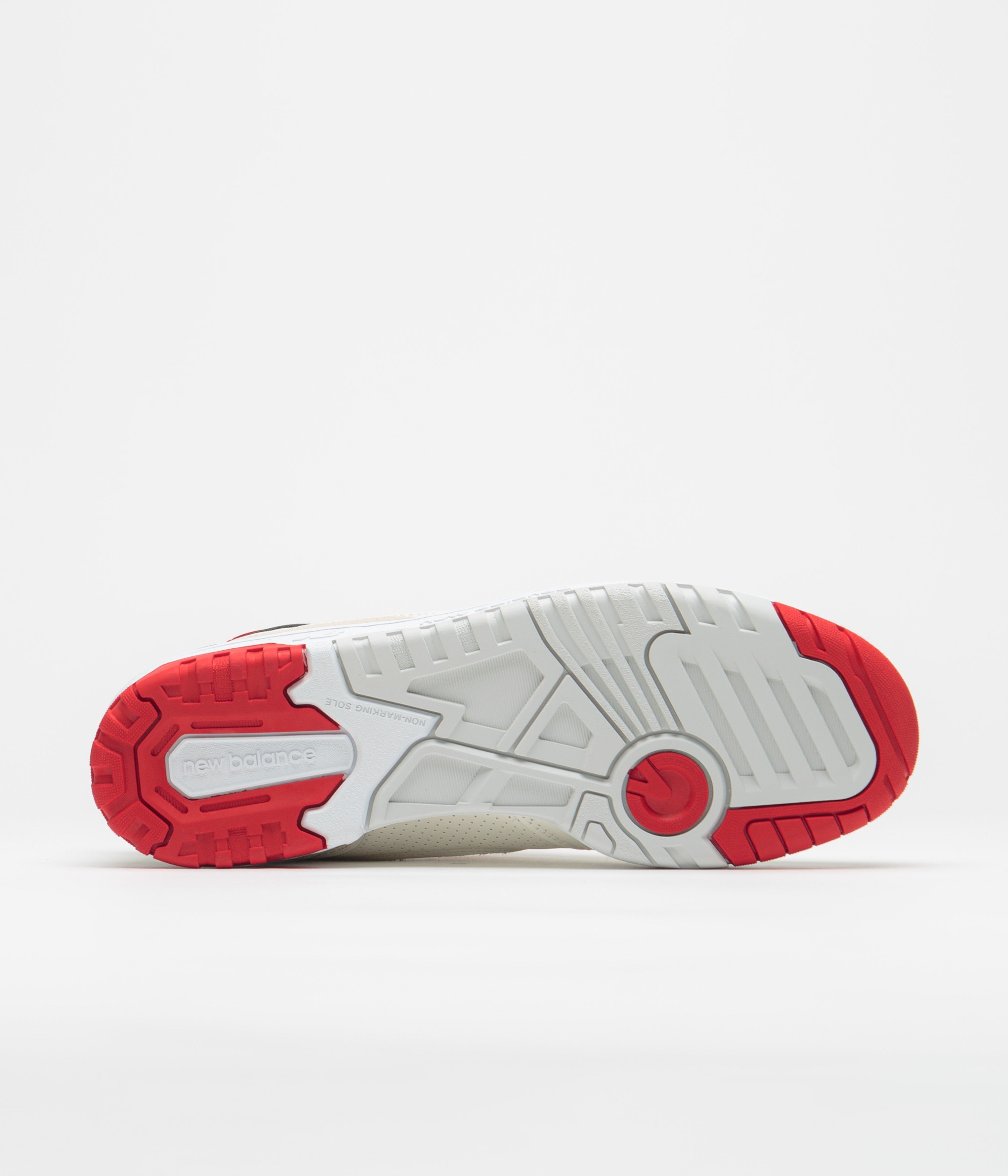 New Balance 550 Shoes - Sea Salt / Red