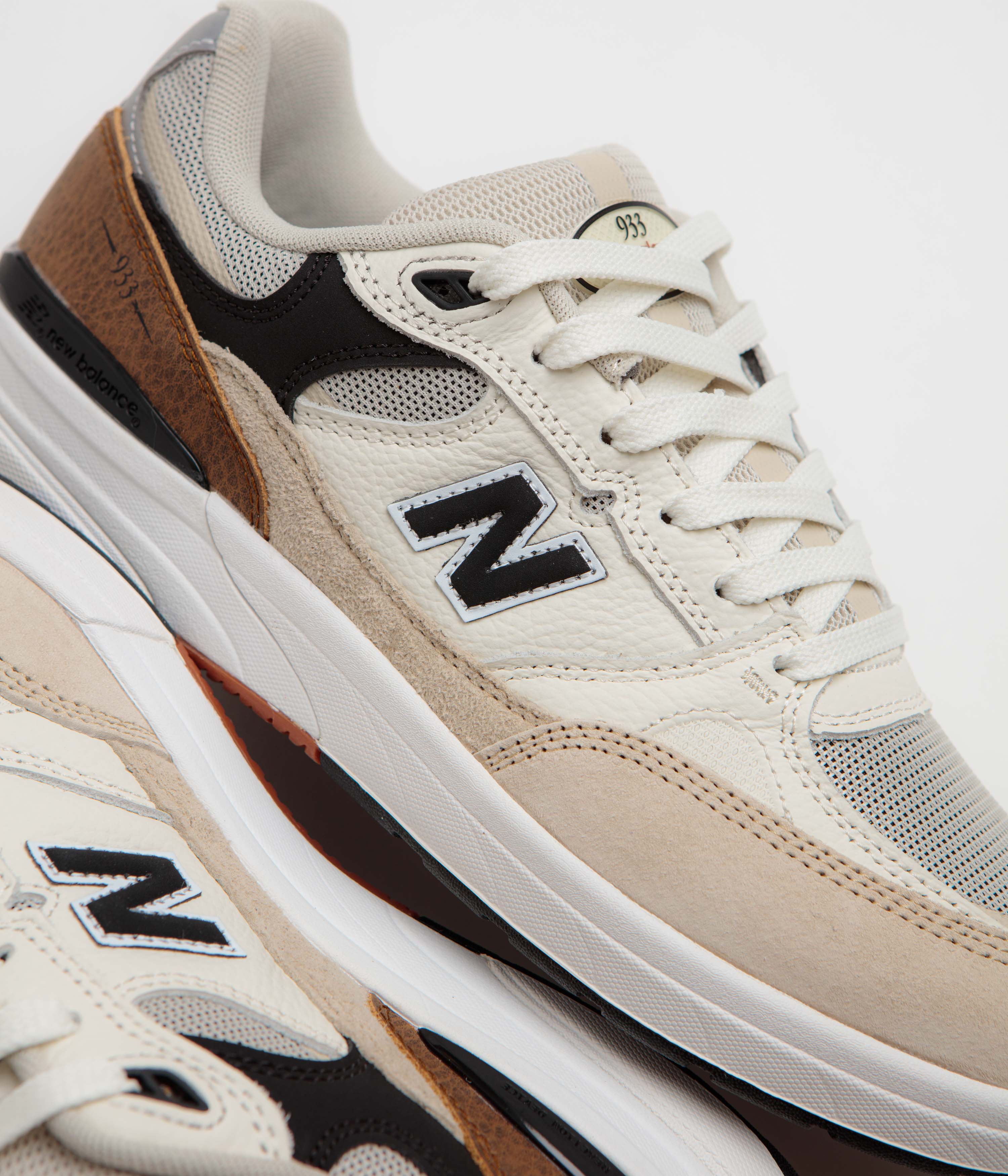 New Balance Numeric 933 Andrew Reynolds Shoes - Quicksand / Sea Salt