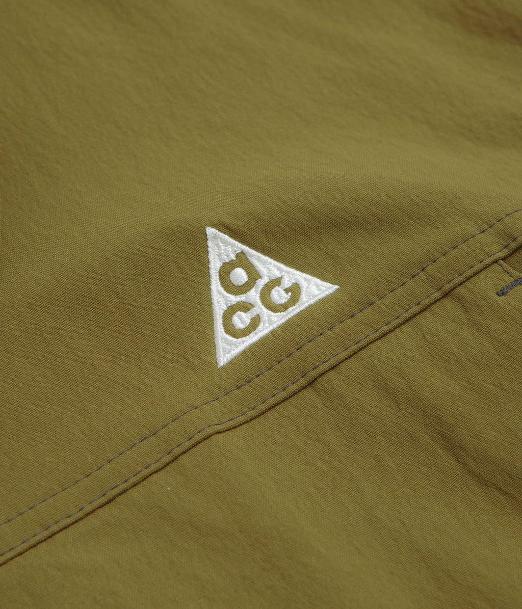 Nike ACG Smith Summit Jacket - Olive Flak / Anthracite / Summit White