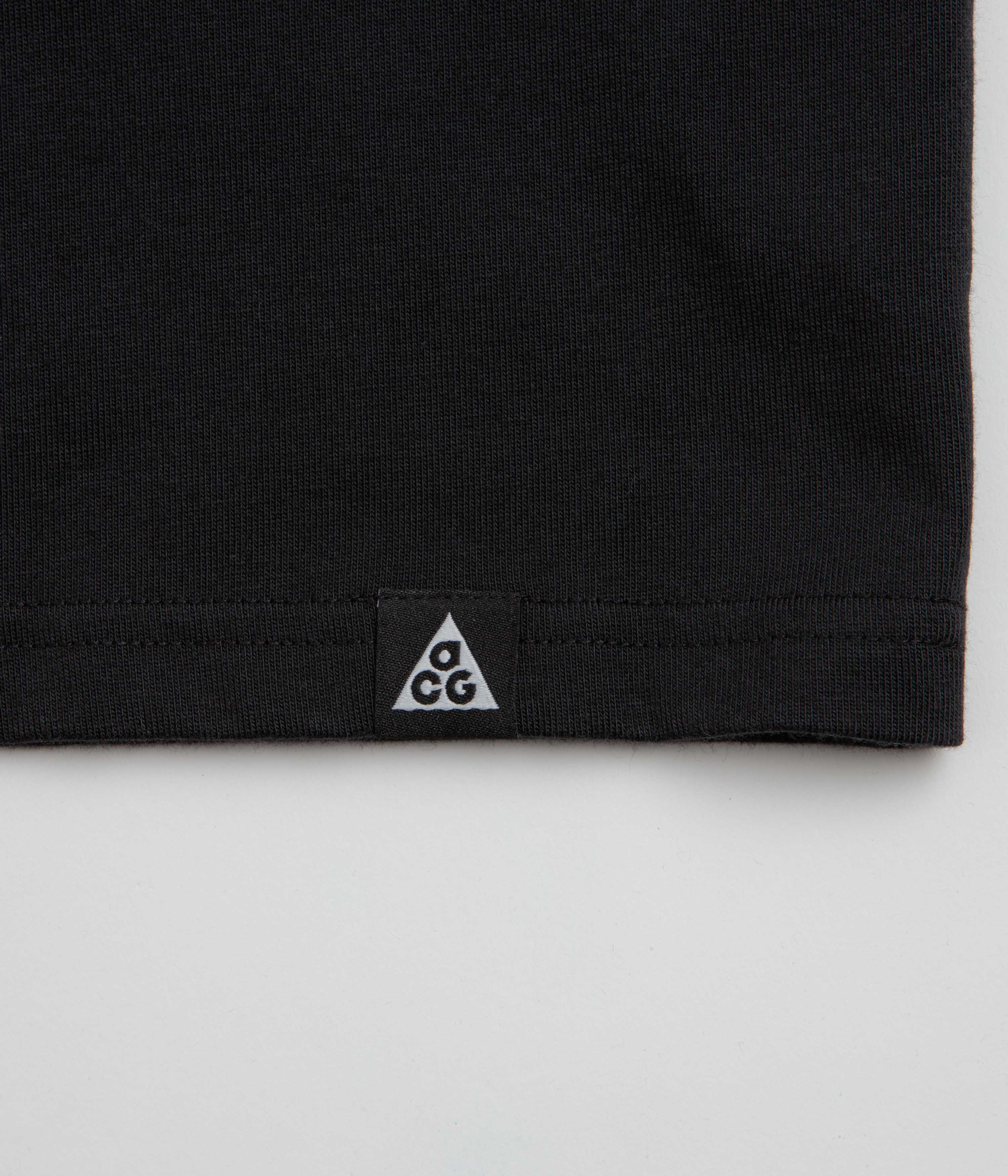 Nike ACG Stacked Rocks T-Shirt - Black / Light Orewood Brown