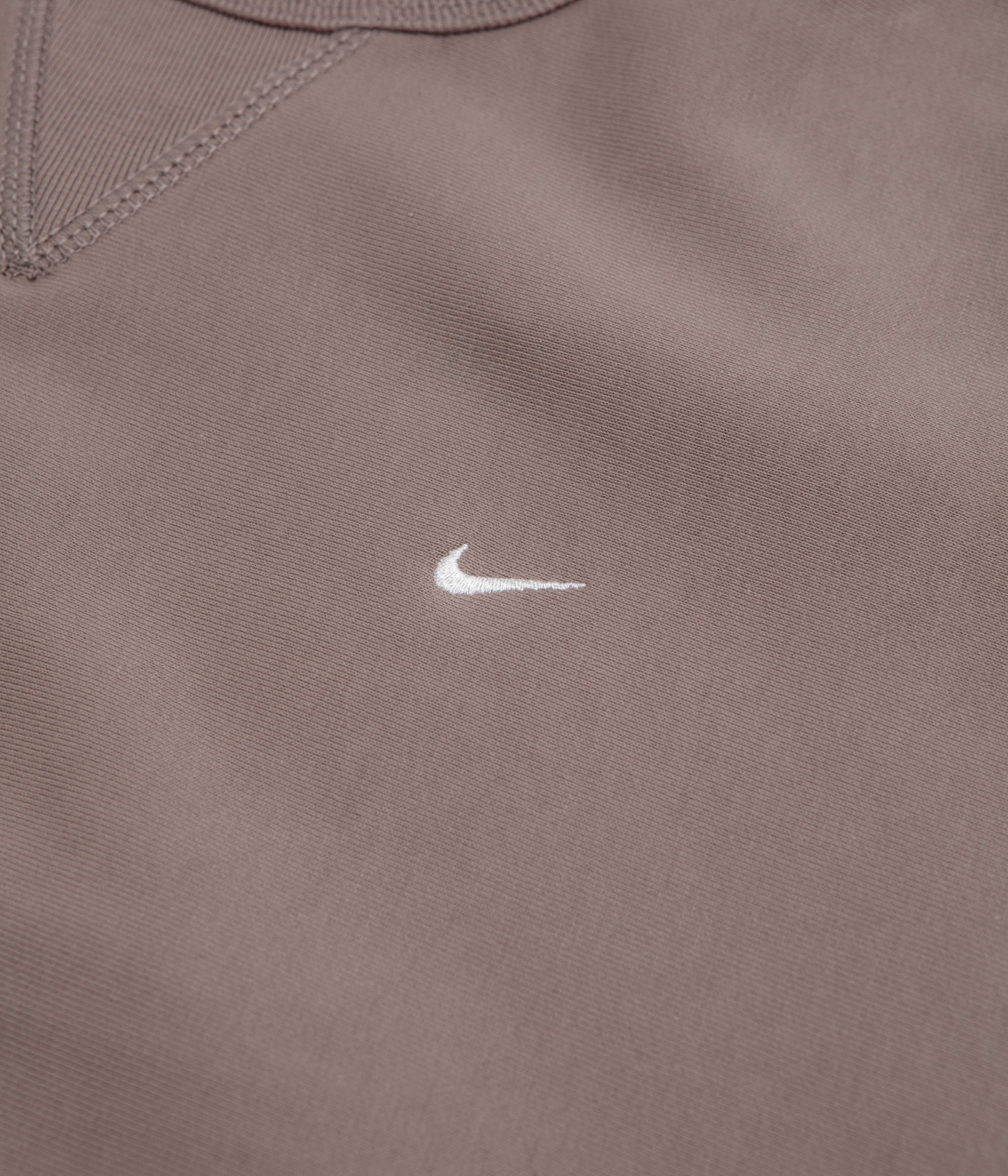 Nike Solo Swoosh Crewneck Sweatshirt - Mink Brown / White