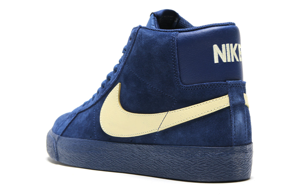 Zoom Blazer Mid