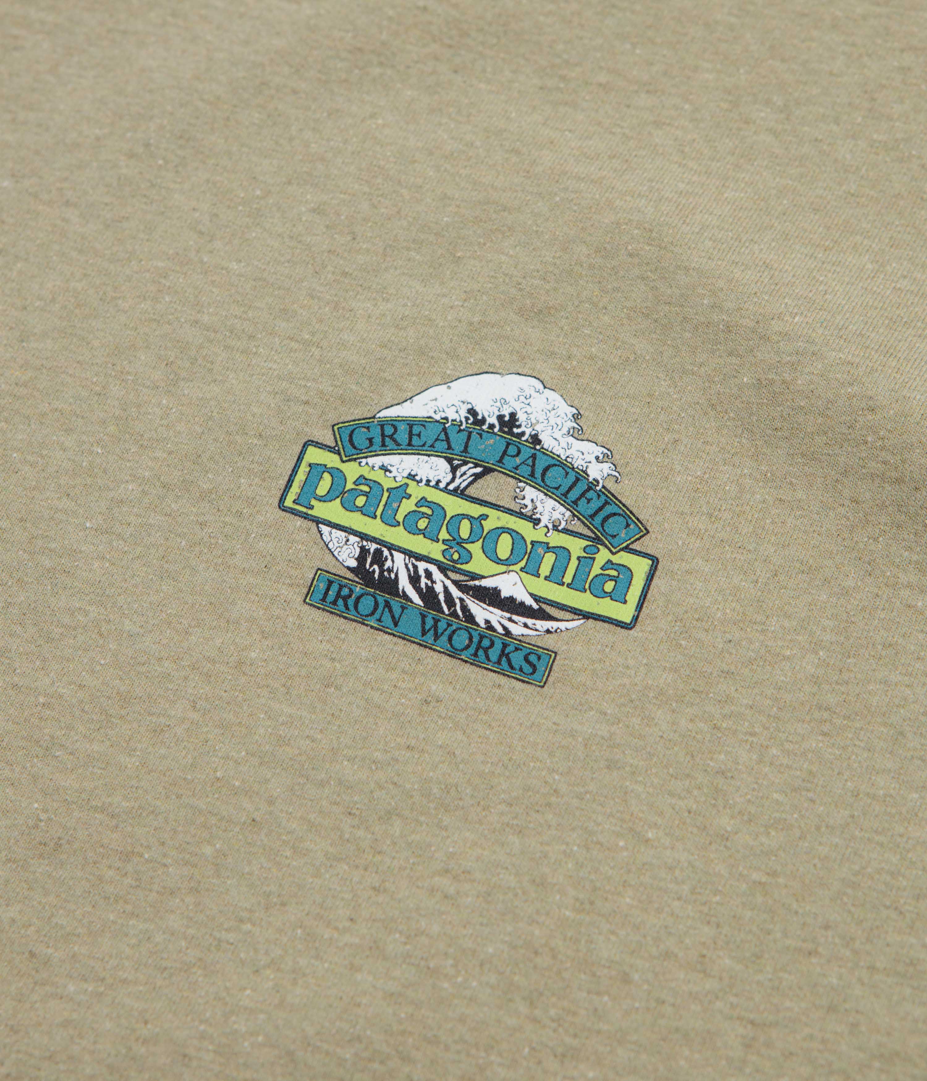 Patagonia Great Waves Responsibili-Tee T-Shirt - Gumtree Green