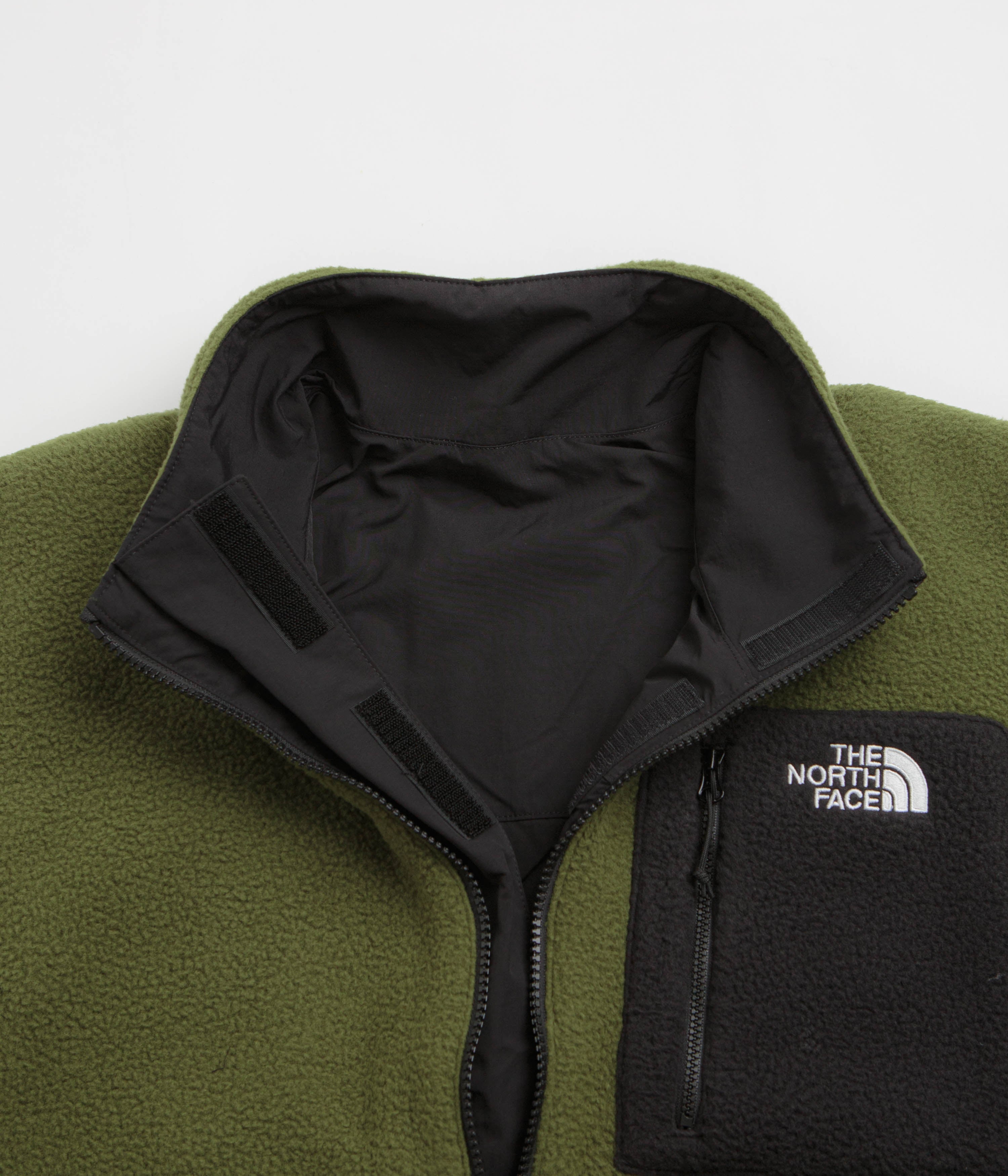 The North Face Yumiori Reversible Jacket - TNF Black / Woodland Green