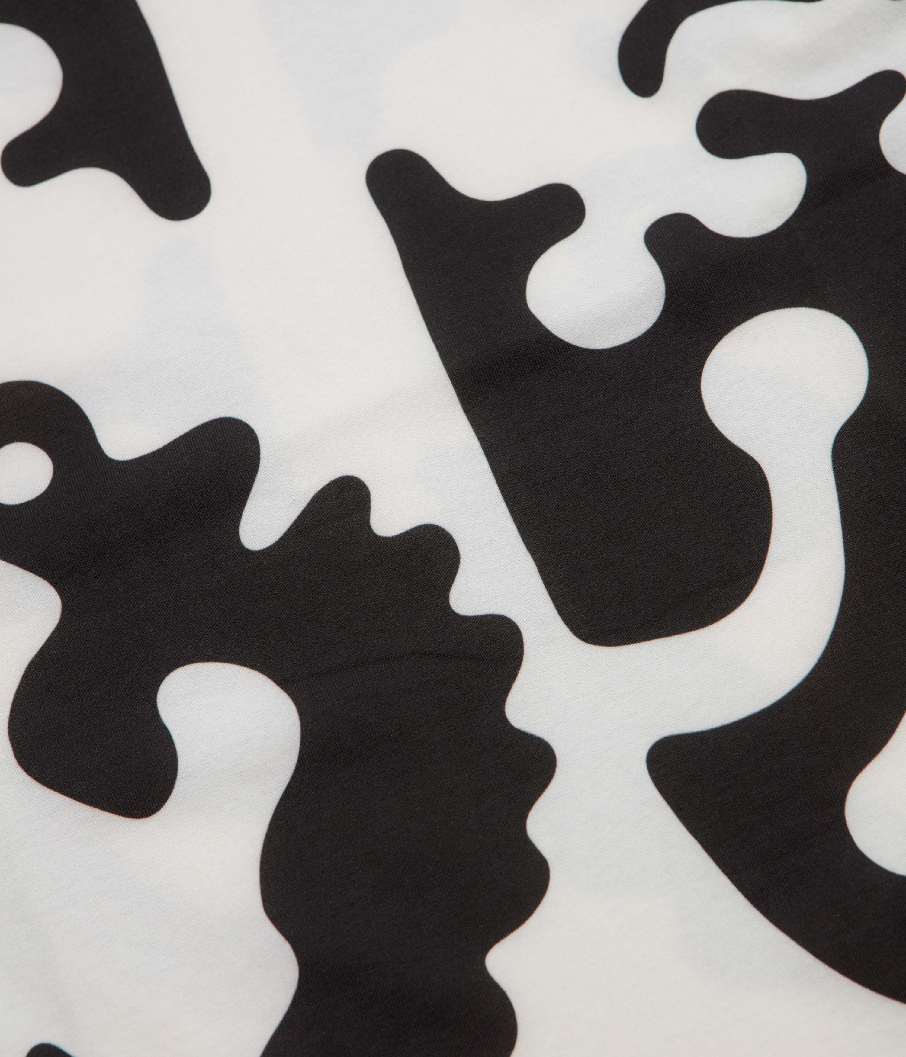 The Trilogy Tapes Clogged Bear T-Shirt - Black / White