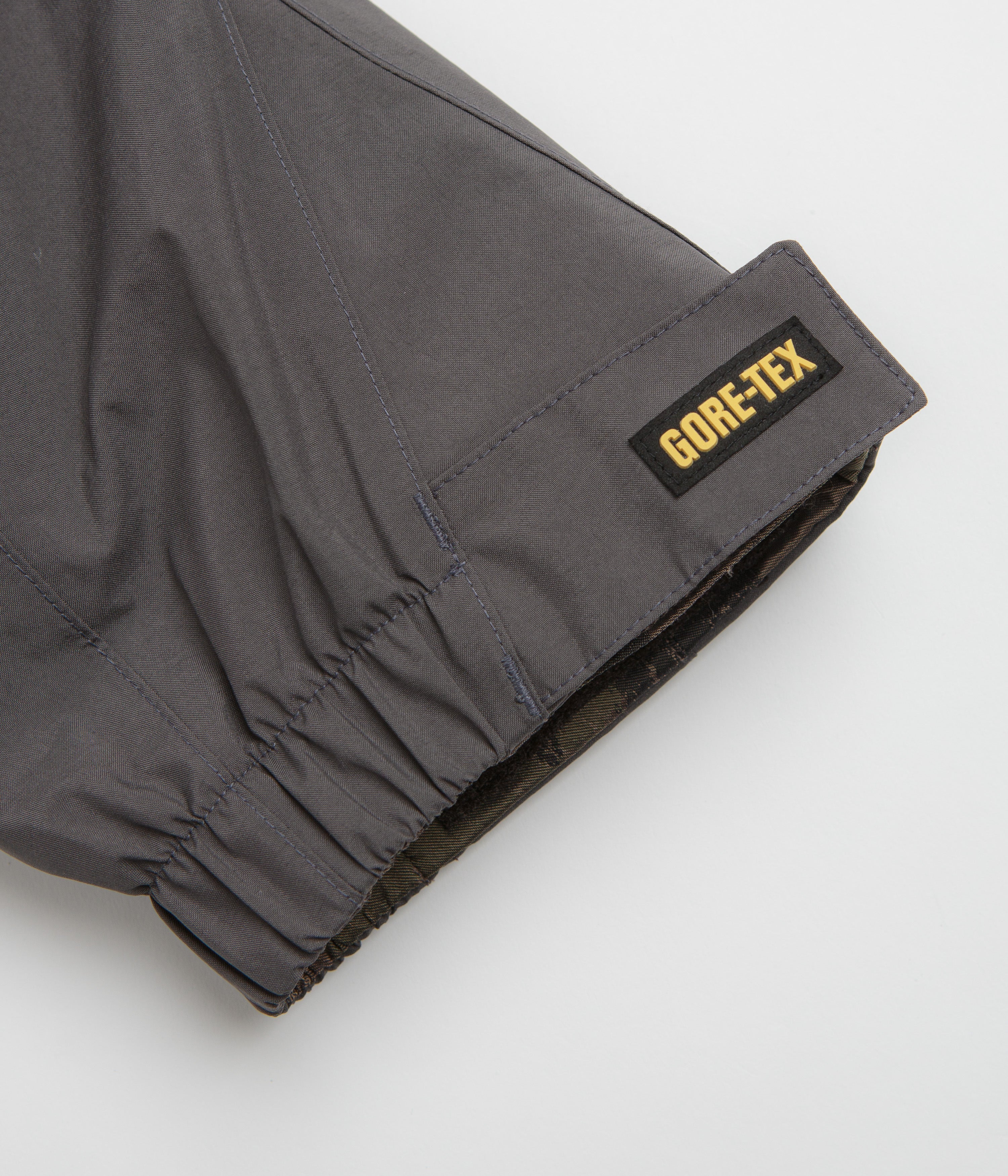 thisisneverthat Gore-Tex 2L Reversible Jacket - Brown