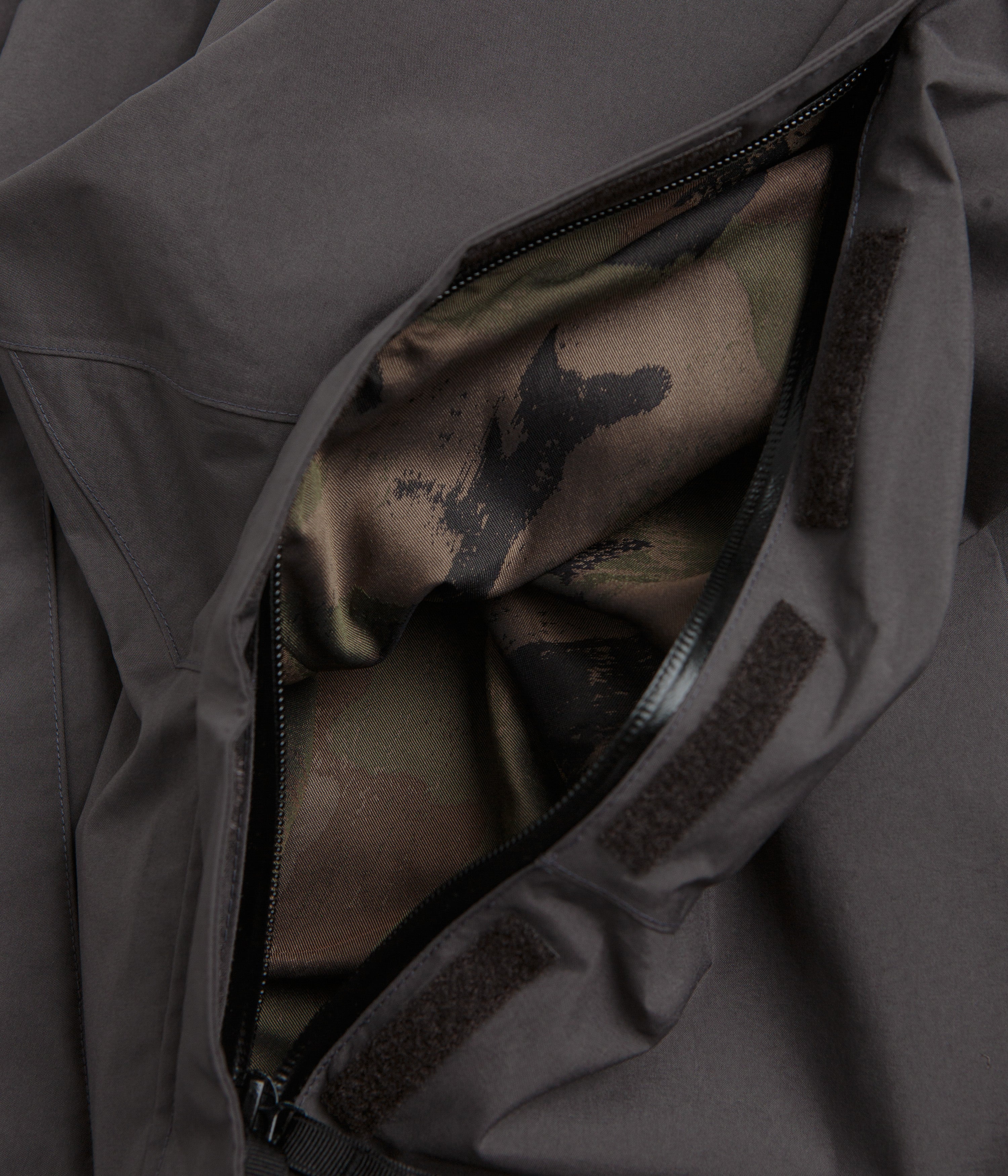 thisisneverthat Gore-Tex 2L Reversible Jacket - Brown