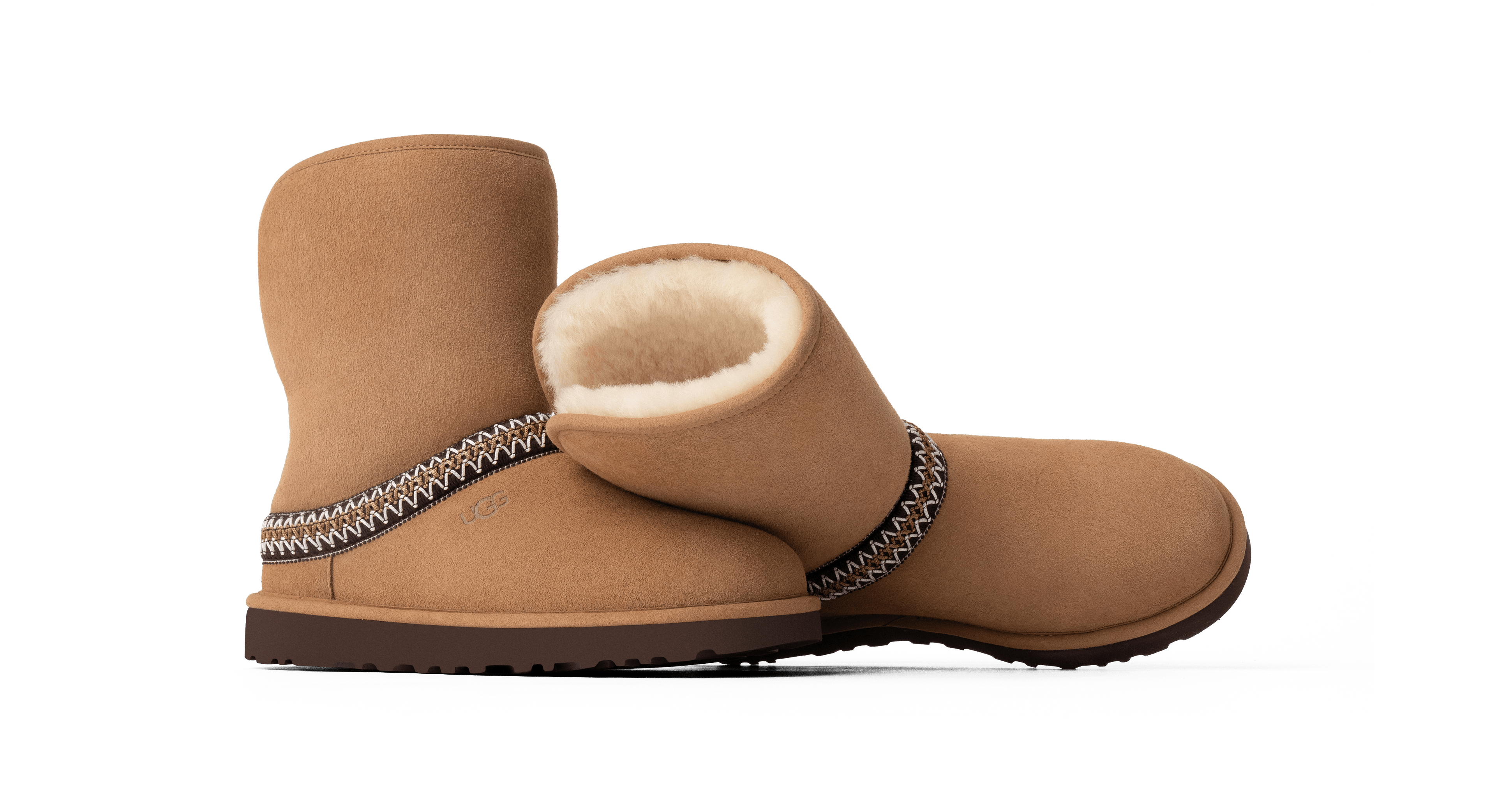 UGG Classic Short Crescent - Women's