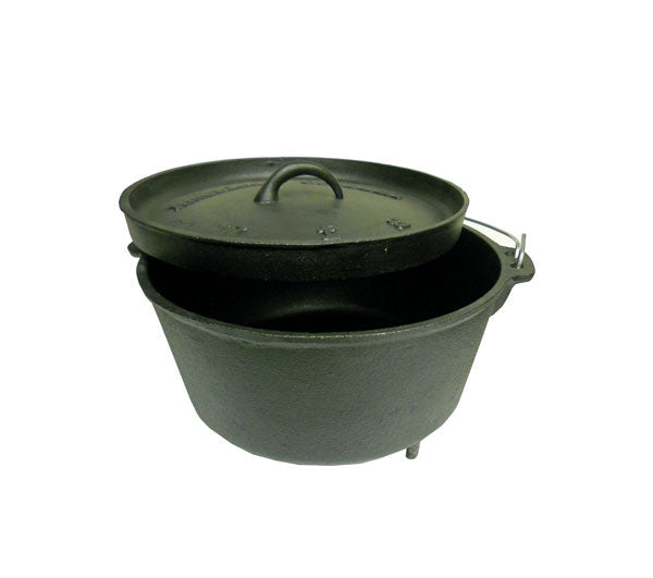 WORLD FAMOUS SPORTS® 9 QT TREATED DUTCH OVEN.  In-Store Pick Up Only!